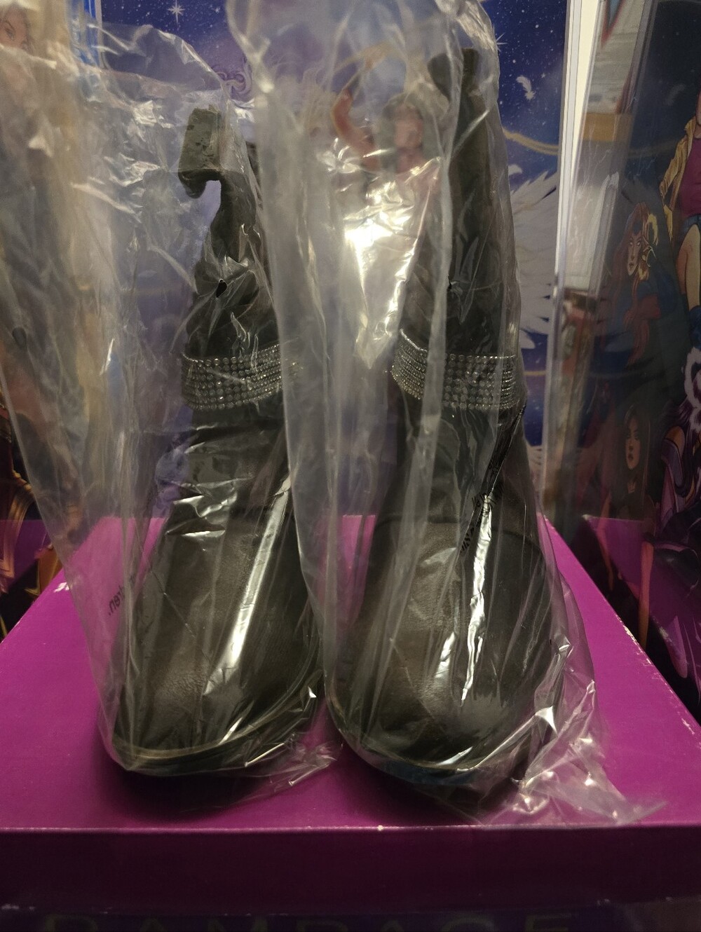 Rampage Tempest Brown Distressed Boots - Size 11M